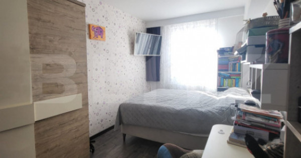 Apartament de 3 camere, finisat modern, cu priveliște spec