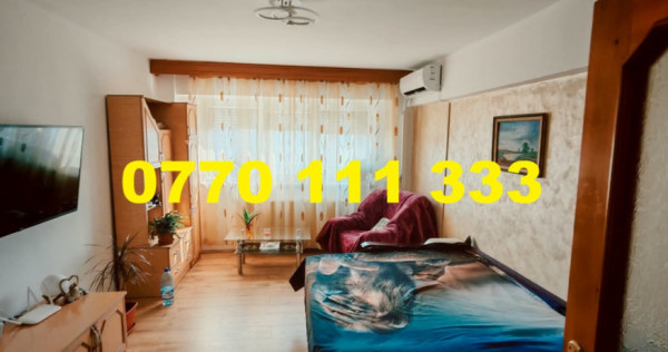 Apartament 2 camere decomandat, zona Buzaului.