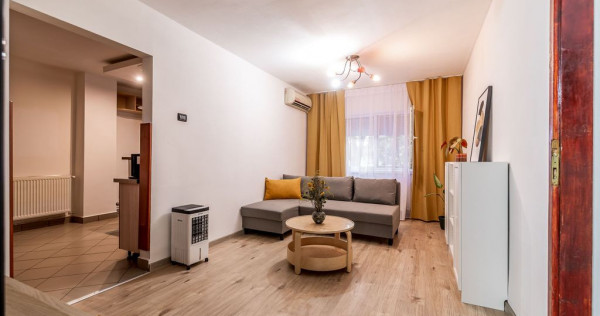 Apartament 4 camere la parter, acces direct din stradă in Micalaca