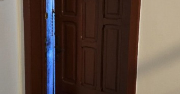 Vand apartament 2 camere decomandat in Deva str. Minerului