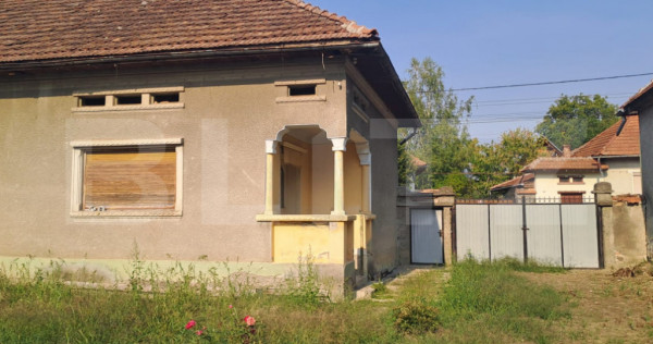 Casa 100 mp, teren 2350 mp, Sat Lisa