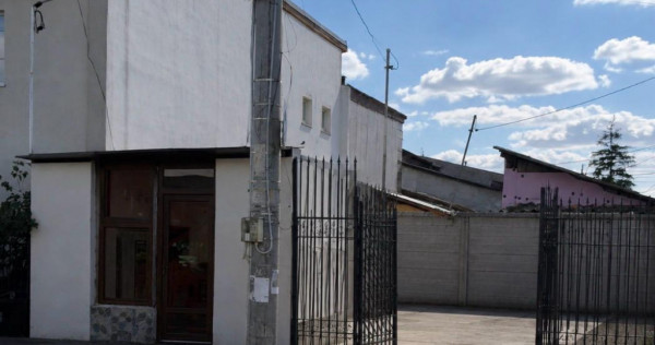 Casa de v&acirc;nzare/spațiu comercial, 43 mp, teren 86 mp, zona