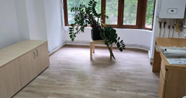 Apartament 3 camere Bdul Unirii la Fantani