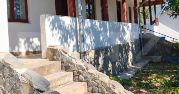 Casa 3 camere, 110 mp, 3.600 mp, teren, zona Teis