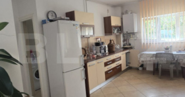 Casa tip duplex, 110 mp, teren 700 mp, zona Santana de Mures