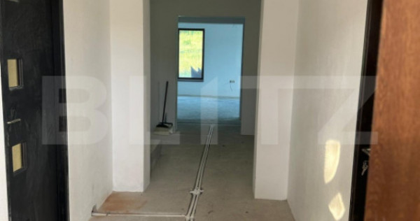 Casa 300 mp, garaj, teren 5.400 mp, zona Cocu