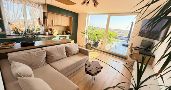 Apartament cu 3 camere, tip penthouse, zona Badea Cartan