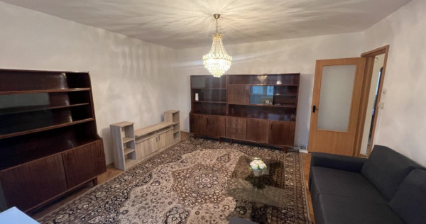 Apartament cu 4 camere, decomandat Zona Girocului