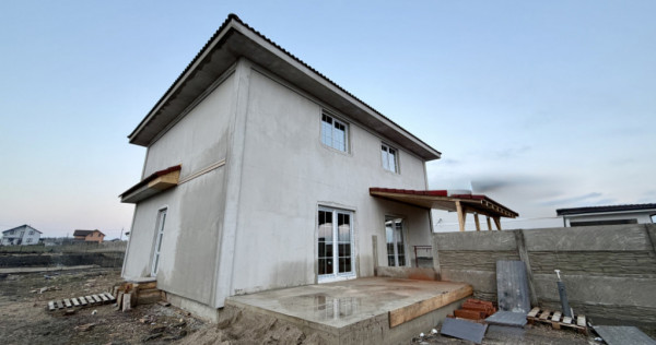 Duplex cu 3 camere de vanzare la cheie, finisaje la alegere
