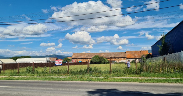 V&acirc;nd teren intravilan comercial - productie 4400mp