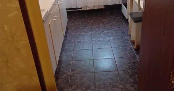 PROPRIETAR - Vand apartament 2 camere decomandat, Titan-Pallady