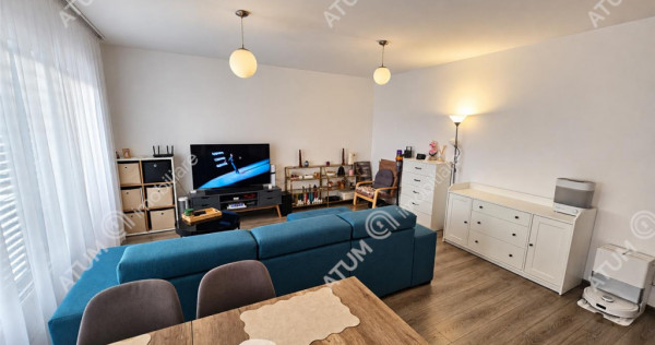 Apartament 3 camere etajul 1 si 2 locuri de parcare zona Arh
