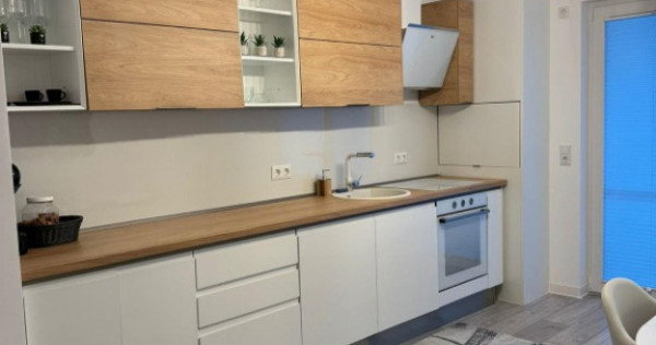 Apartament 3 camere bloc nou et 8