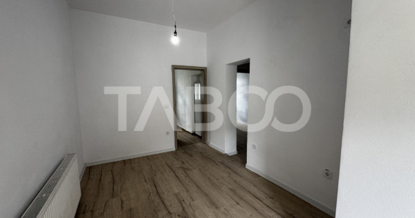 Apartament renovat la casa cu 3 camere 60 mpu pivnita Piata