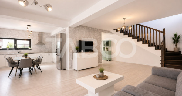 Casa spatioasa de inchiriat 5 camere 2 bai 2 locuri parcare