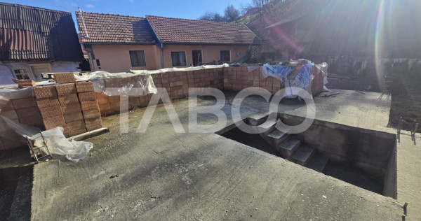 Teren de vanzare 436mp intravilan fundatie si cu proiect cas
