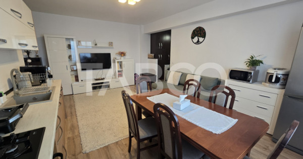 Apartament de vanzare 3 camere decomandate mobilate utilate