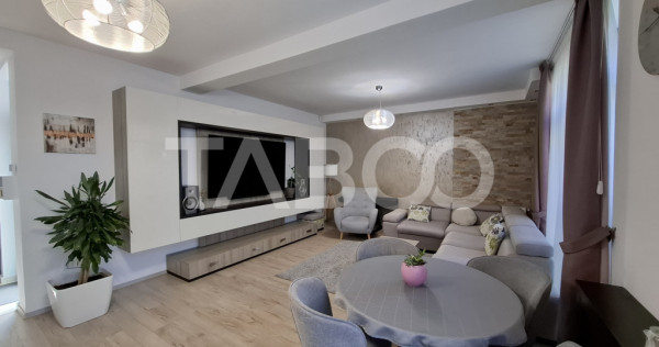Casa moderna de vanzare tip qvadruplex 3 in 1 in Selimbar Si