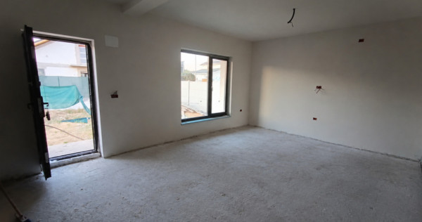 Casă de v&acirc;nzare, 100 mp, zona Exterior Est