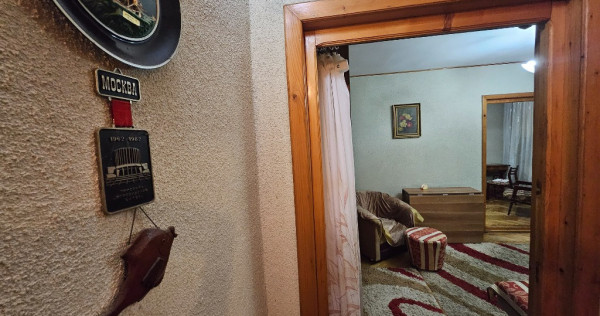 Apartament 2 camere etaj 1 zona Maior Ioan