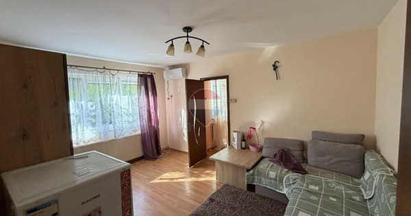 DE INCHIRIAT-apartament 2 camere, etaj2