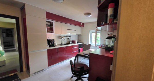 Apartament 3 camere - 80mp - Complex Studentesc - mobilat si