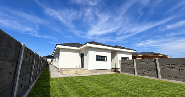 Duplex 4 camere - teren generos 378 mp - separat prin camera
