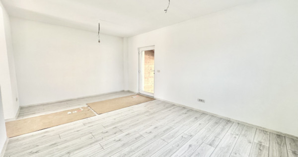 Duplex cu 4 camere - 100 mp utili - gata de mutare - Mosnita