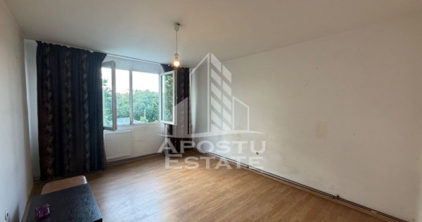 Apartament cu 2 camere de v&acirc;nzare,decomandat,Gheorghe Lazăr,Timișoara