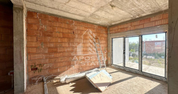 Jumatate de duplex cu 4 camere in Dumbravita