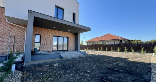 Triplex modern, 4 camere, 103 mp utili, 316 mp teren - Zona
