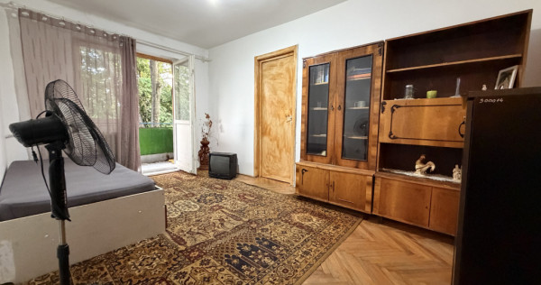 Apartament 3 camere, 50 mp utili, etaj 3, zona - Dacia