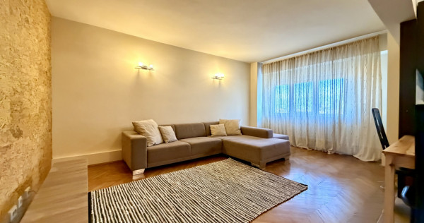 Apartament modern, 3 camere, 68 mp utili, etajul 6 - zona A