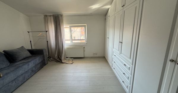 Apartament cu 3 camere, decomandat, 66 mp utili - Dambovita