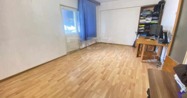 2 camere - Decomandat - etaj 8/10 Strada B&acirc;rca/Rahova