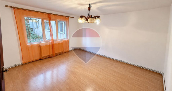 Apartament cu 3 camere de v&acirc;nzare &ndash; Strada Victoriei, Baia Mare