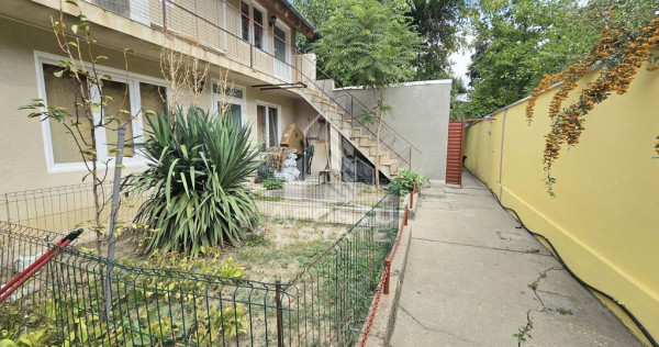 Casa individuada de vanzare cu 7 camere, zona Odobescu, comision 0%