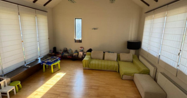 Casa individuală, 180 mp, zona Stejarului
