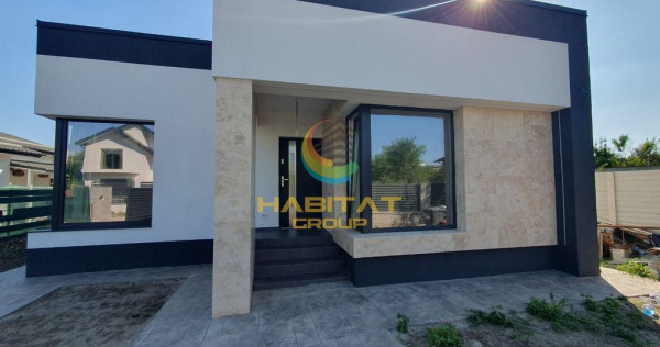 Casă cubistă parter, travertin, tencuială San Marco, 3 băi, teren 454mp