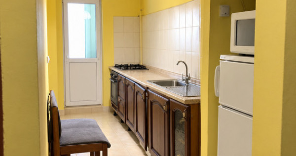 Apartament 2 camere | 51 mp | BALCON | Strada Par&acirc;ng | Măn