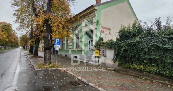 Spațiu Comercial | Bulevardul Republicii - Fosta Farmacie Sanovil