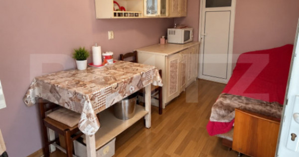 Casă de v&acirc;nzare, 85 mp, zona Vest