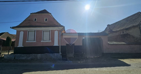 CASA SASEASCA DE POVESTE- CLOASTERF- SASCHIZ/MURES- DE VANZARE!