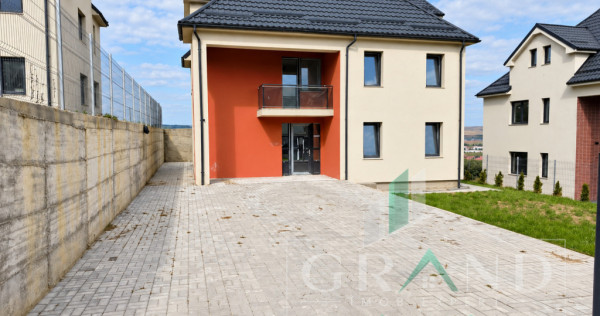 De v&acirc;nzare&ndash;Casă individuală | Dezmir | 172 mp utili | T