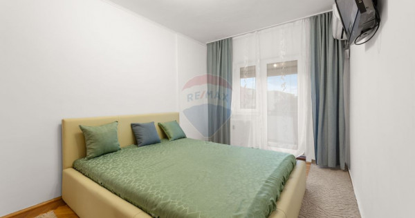 Apartament 4 camere Micalaca + loc de parcare