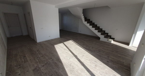 Casa insiruita la cheie, 116,6 mp utili, teren 271 mp in Mos