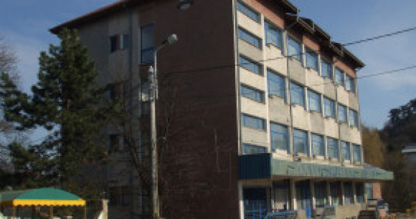Spatiu comercial sau industrial, Siret- Suceava central