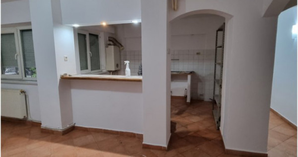 Apartament zona Mioritei, gradinita Lizuca