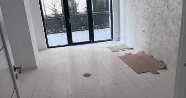 Apartament 3 camere plus terasa pe bulevard