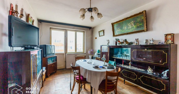 Apartament 4 camere, strada Lacului, decomandat